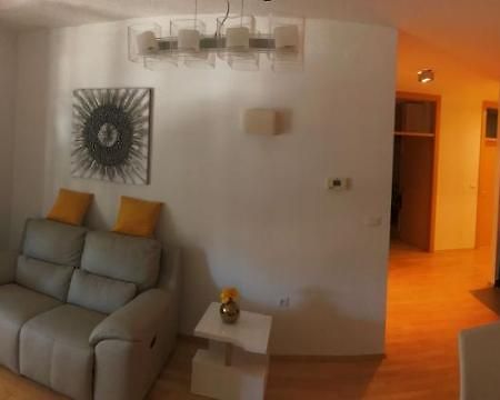 Apartment Angela With Private Garage Slot Пула Екстериор снимка